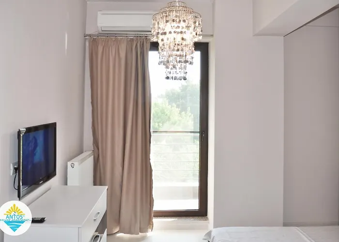 Antos Deluxe アパート