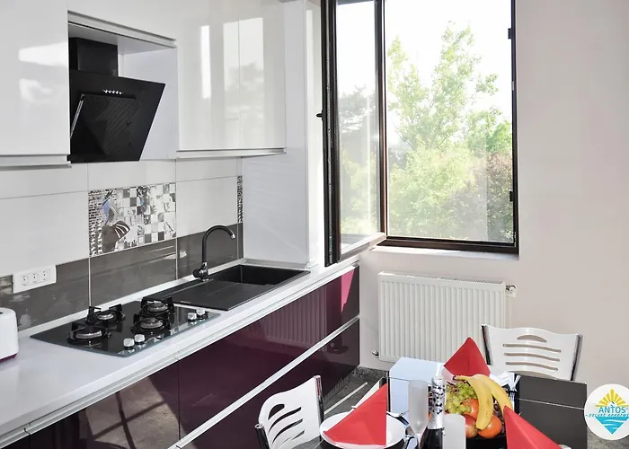 Antos Deluxe アパート *